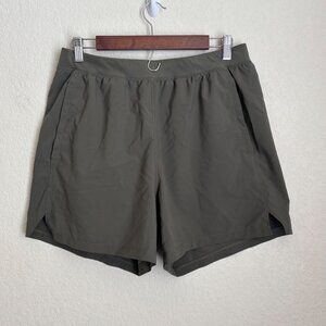 Under Armour Mens Green Gym Shorts Large Polyester Lightweight 6" Inseam Elastic